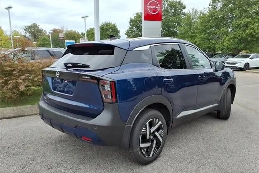2026 Nissan Kicks SV photo 1