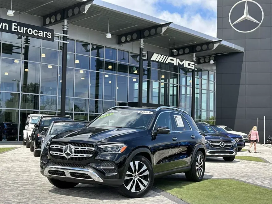 2025 Mercedes Benz GLE 350 4MATIC photo 1