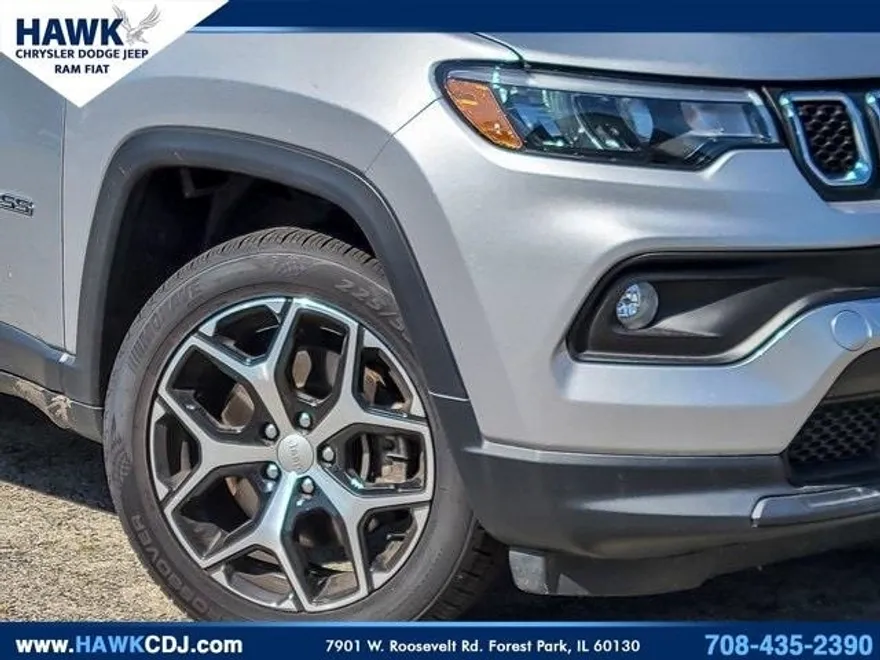 2024 Jeep Compass Latitude photo 1
