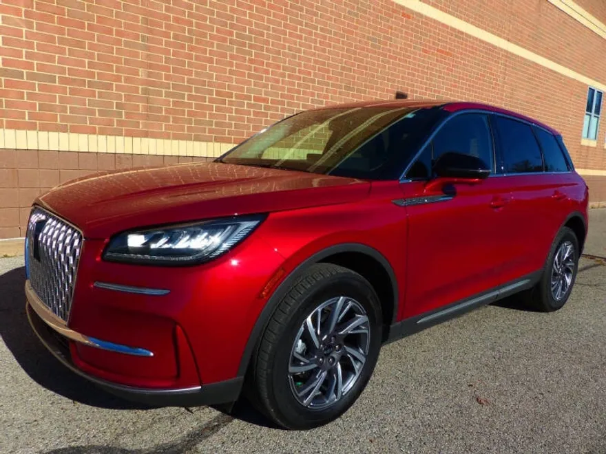 2024 Lincoln Corsair Premiere photo 1