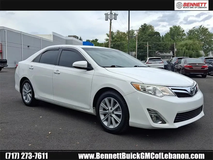 2012 Toyota Camry XLE photo 1