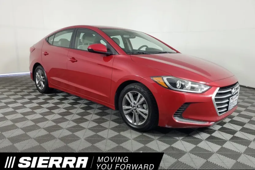 2018 Hyundai Elantra SEL photo 1