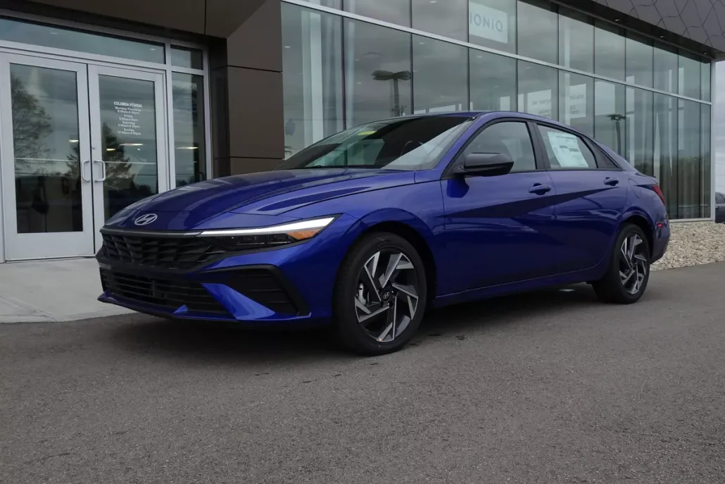 2025 Hyundai Elantra Hybrid SEL Sport photo 1