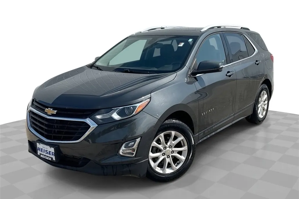 2018 Chevrolet Equinox LT photo 1