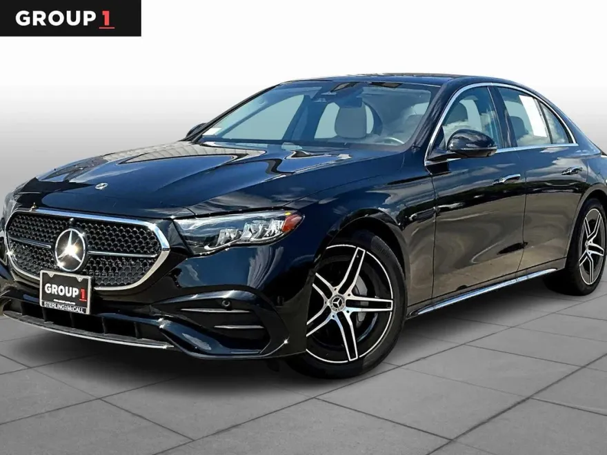 2025 Mercedes Benz E 350 4MATIC photo 1