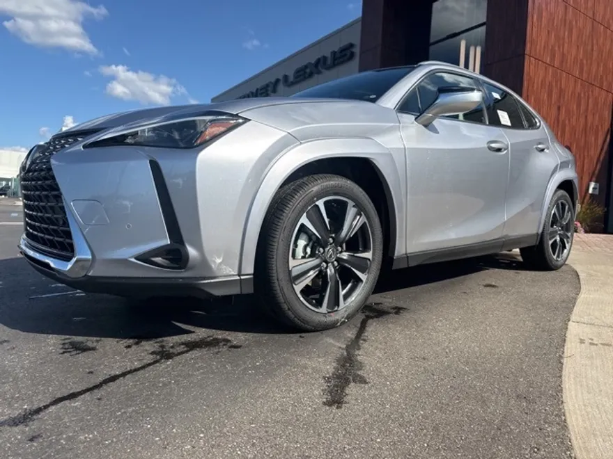 2025 Lexus UX Premium photo 21