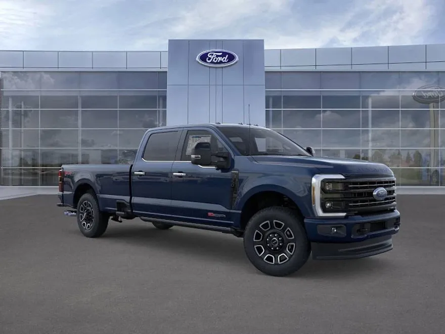 2025 Ford F-350 Platinum photo 1