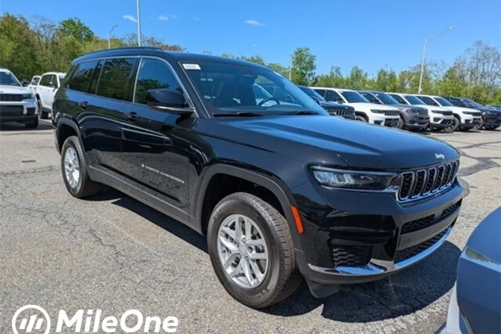 2025 Jeep Grand Cherokee L photo 1