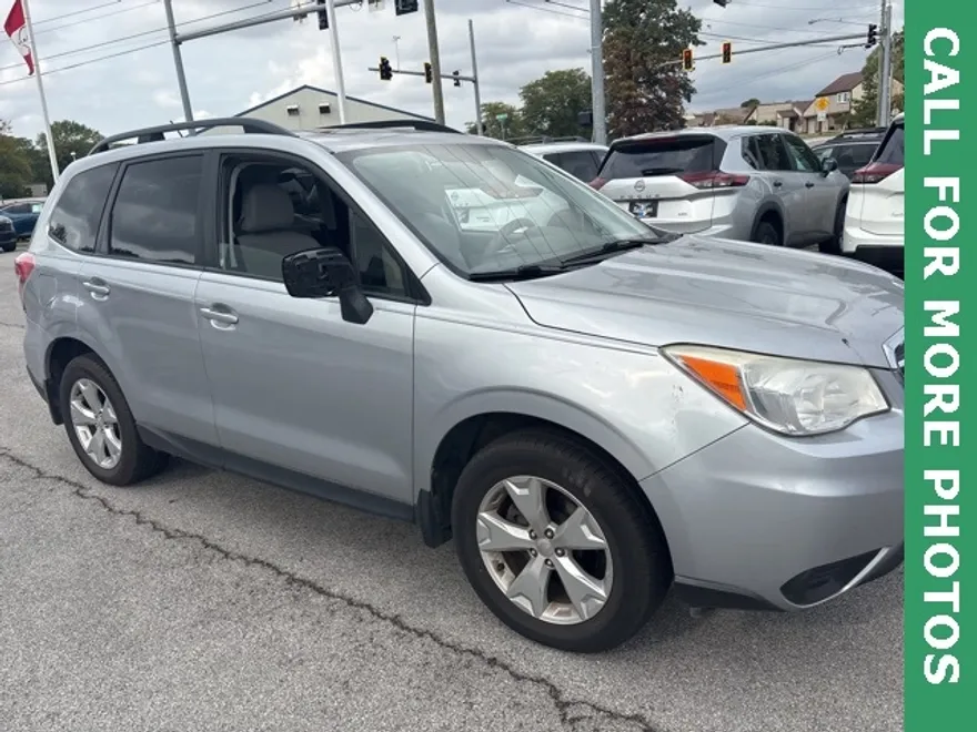 2015 Subaru Forester 2.5i Premium photo 1