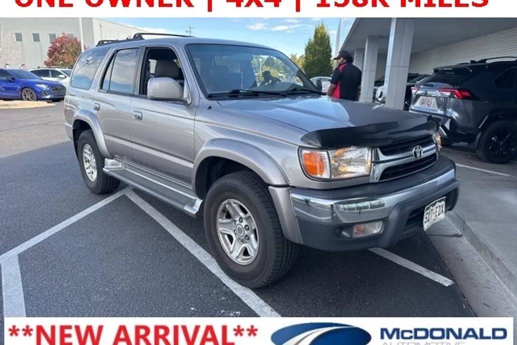 2002 Toyota 4Runner SR5 photo 1