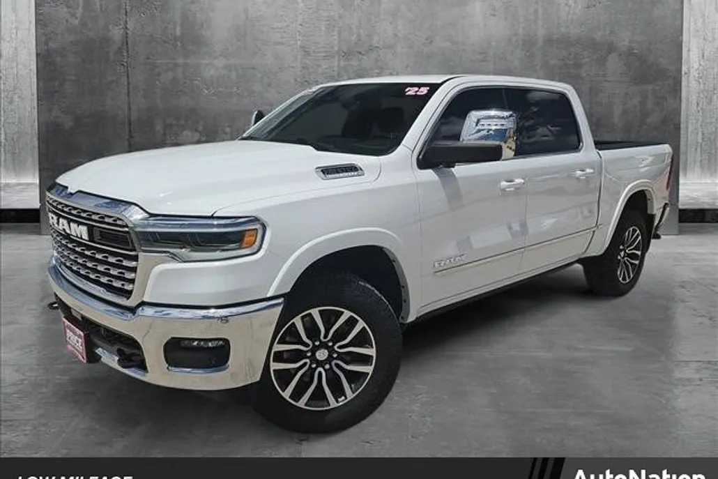 2025 Ram 1500 Limited photo 1
