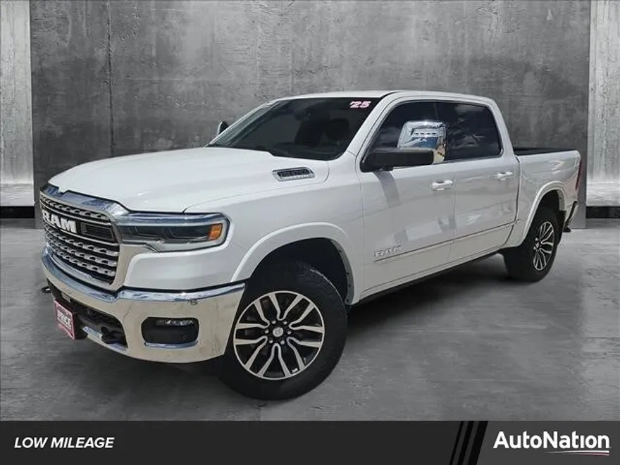 2025 Ram 1500 Limited photo 1