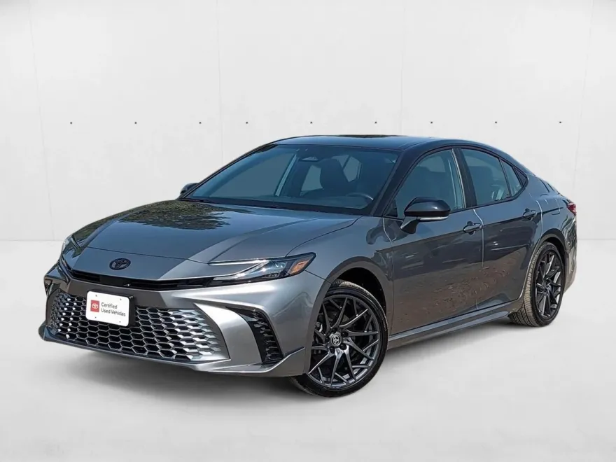 2025 Toyota Camry XSE photo 1