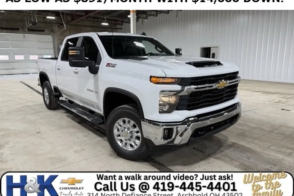 2025 Chevrolet Silverado 2500HD LT photo 1