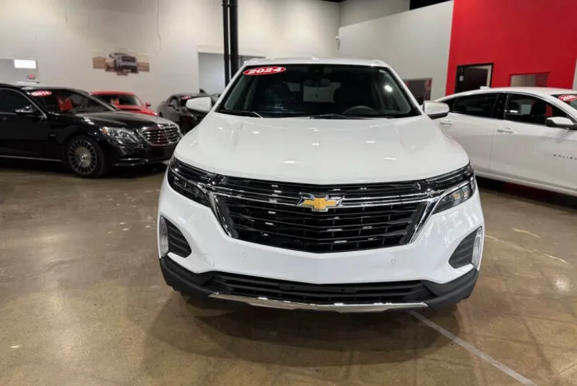 2024 Chevrolet Equinox photo 1