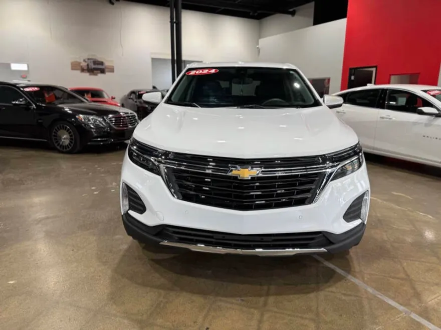 2024 Chevrolet Equinox photo 1