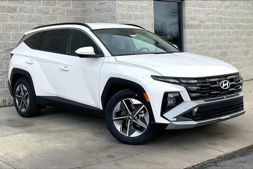 2025 Hyundai Tucson SEL photo 1