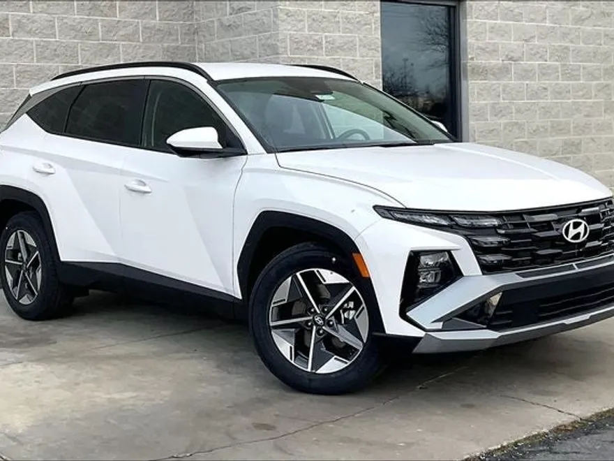 2025 Hyundai Tucson SEL photo 1