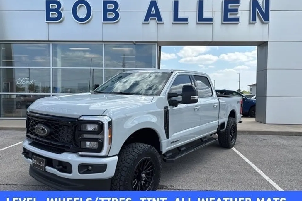 2025 Ford F-250 photo 1