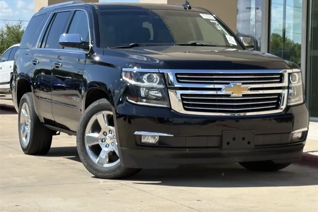 2019 Chevrolet Tahoe Premier photo 1