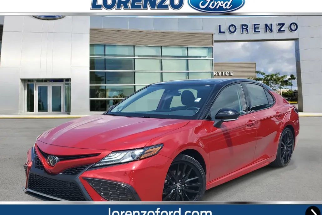 2023 Toyota Camry XSE photo 1