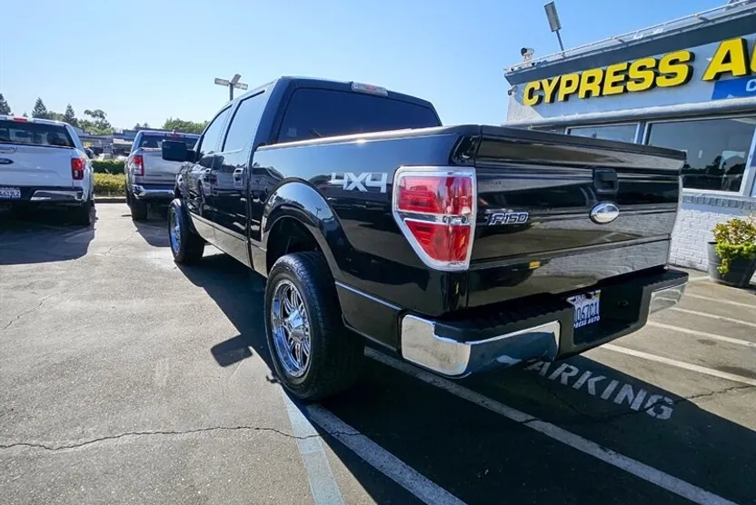 2012 Ford F-150 XLT photo 1