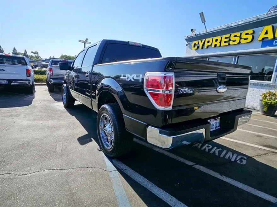2012 Ford F-150 XLT photo 1