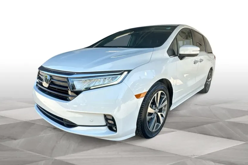 2022 Honda Odyssey Touring photo 1
