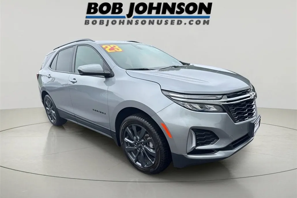 2023 Chevrolet Equinox RS photo 1