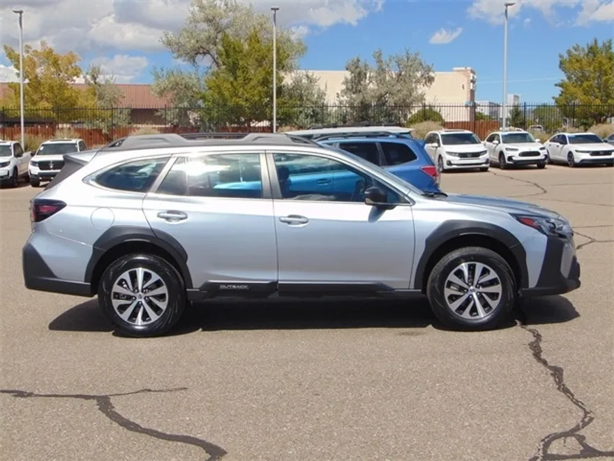 2024 Subaru Outback Base photo 1