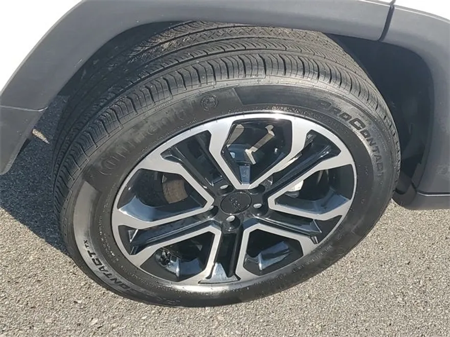 2022 Jeep Compass Limited photo 1