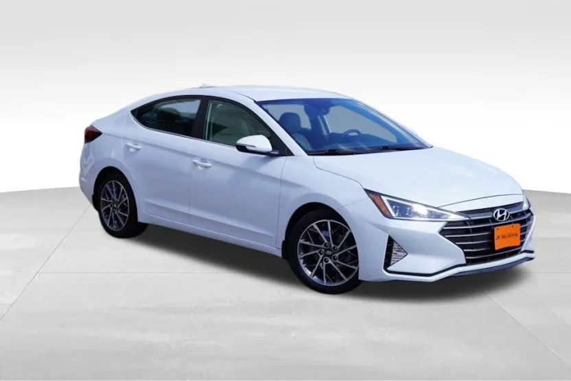 2020 Hyundai Elantra Limited photo 1