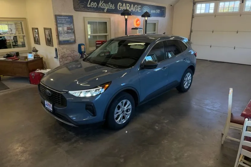 2024 Ford Escape Active photo 1