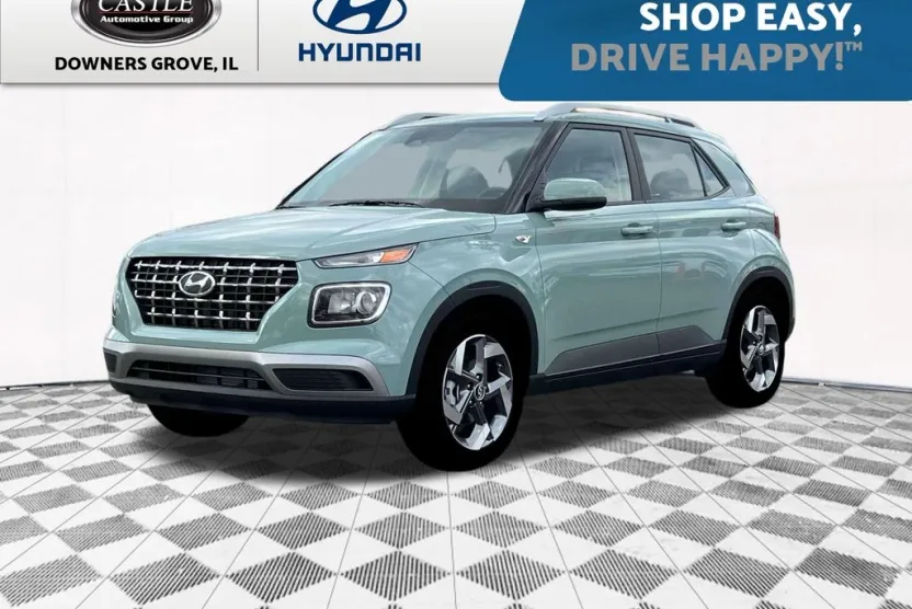 2025 Hyundai Venue SEL photo 1