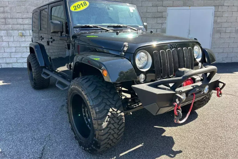 2018 Jeep Wrangler Unlimited Sahara photo 1