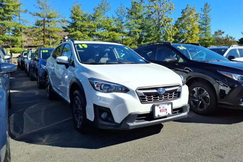 2019 Subaru Crosstrek 2.0i Premium photo 1
