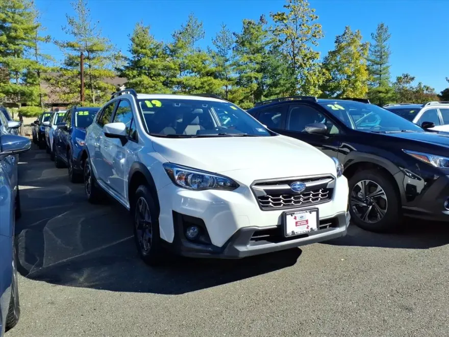 2019 Subaru Crosstrek 2.0i Premium photo 1