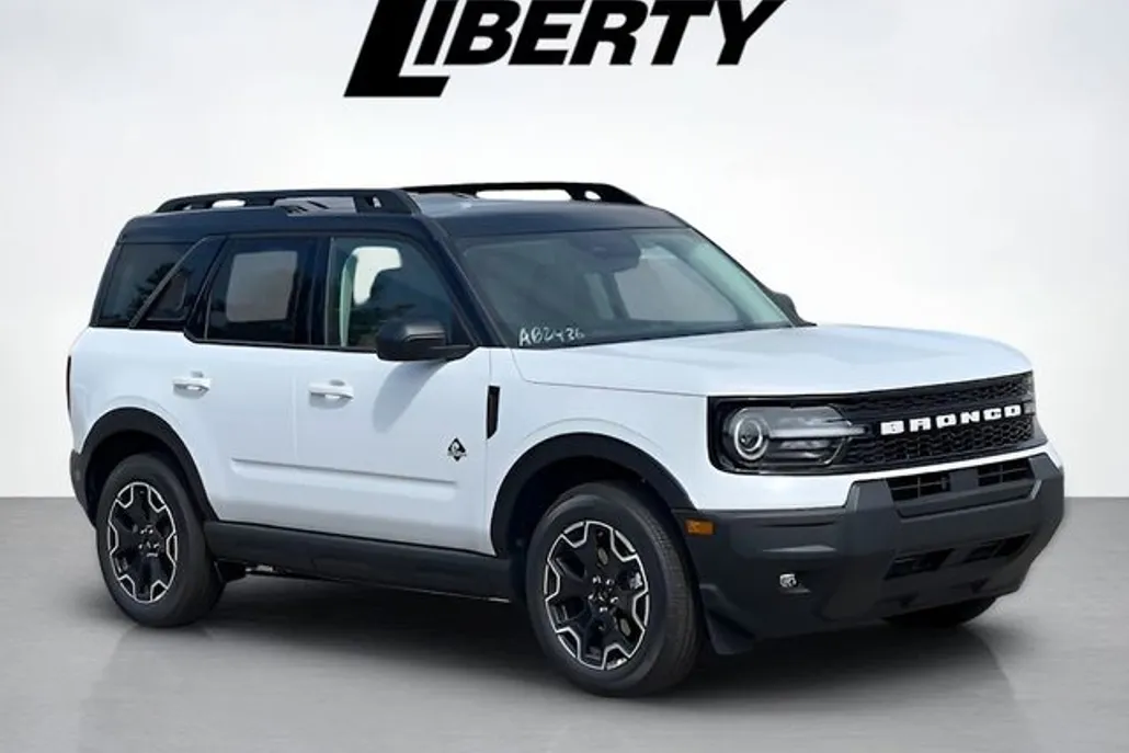 2025 Ford Bronco Sport Outer Banks photo 1