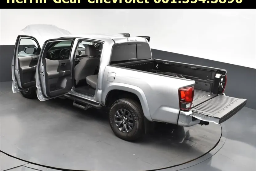 2023 Toyota Tacoma SR5 photo 1
