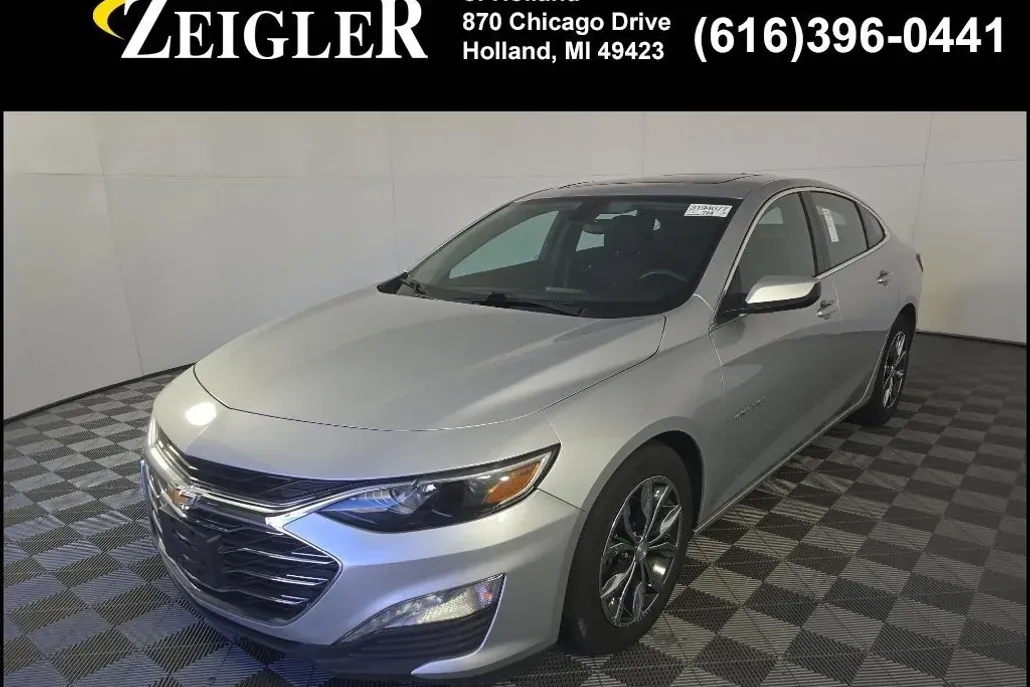 2022 Chevrolet Malibu 1LT photo 1
