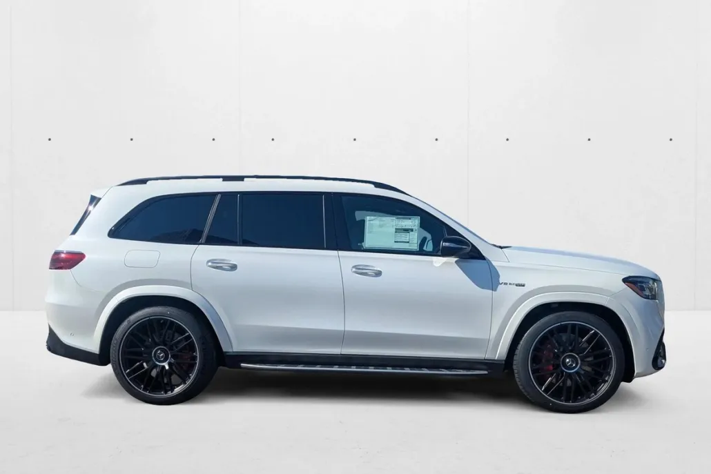 2026 Mercedes Benz GLS AMG 63 4MATIC photo 1