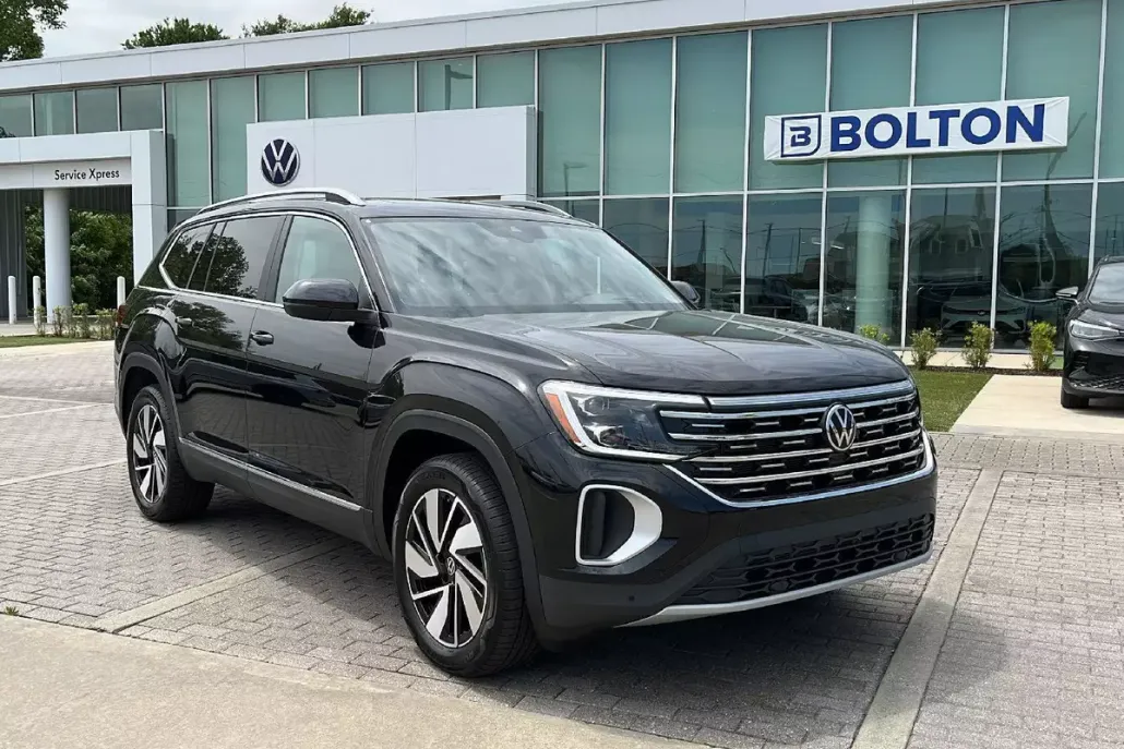 2025 Volkswagen Atlas SEL photo 1