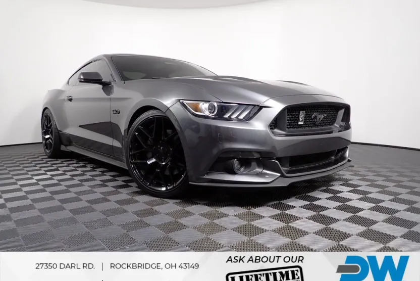 2015 Ford Mustang GT Premium photo 1