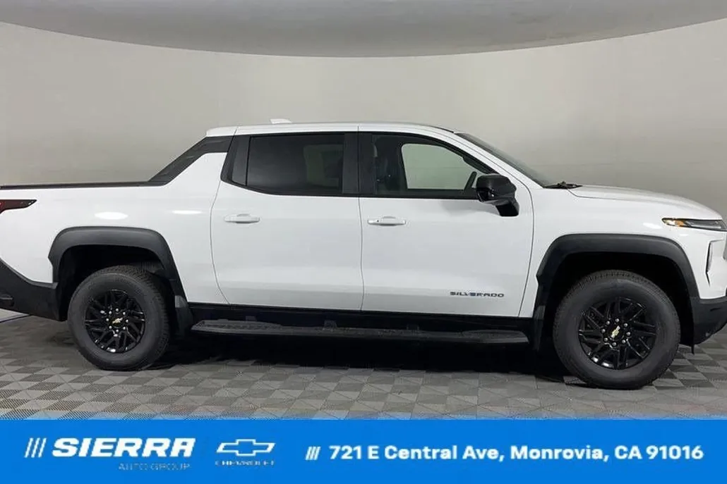 2024 Chevrolet Silverado EV Work Truck photo 1