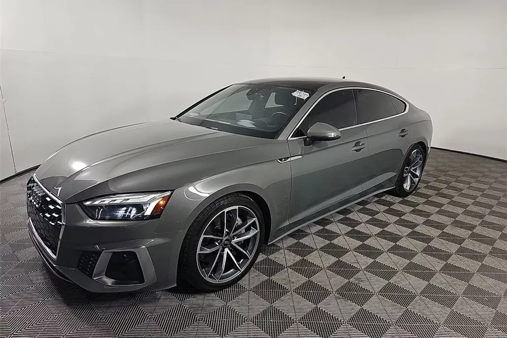 2023 Audi A5 45 S line Premium Plus photo 1
