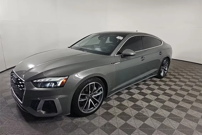 2023 Audi A5 45 S line Premium Plus photo 1