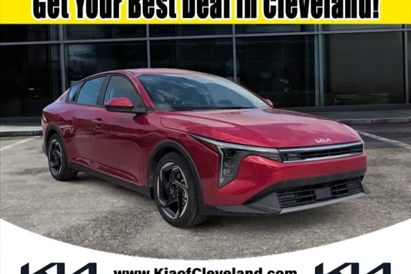 2025 Kia K4 EX photo 1
