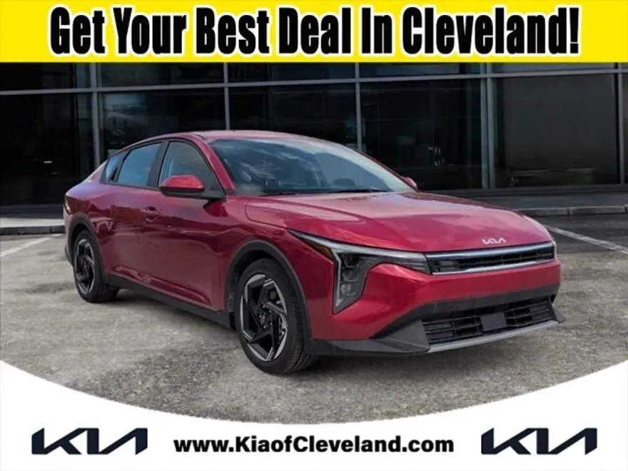 2025 Kia K4 EX photo 1