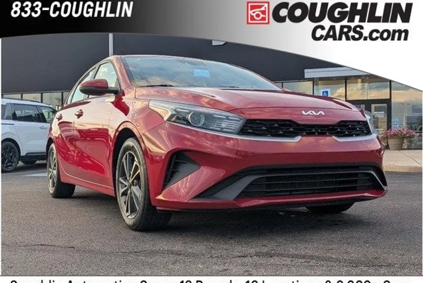 2022 Kia Forte LXS photo 1