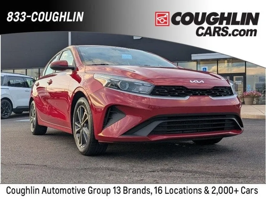 2022 Kia Forte LXS photo 1